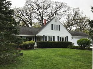 127 Miller Rd, Lake Zurich, IL 60047