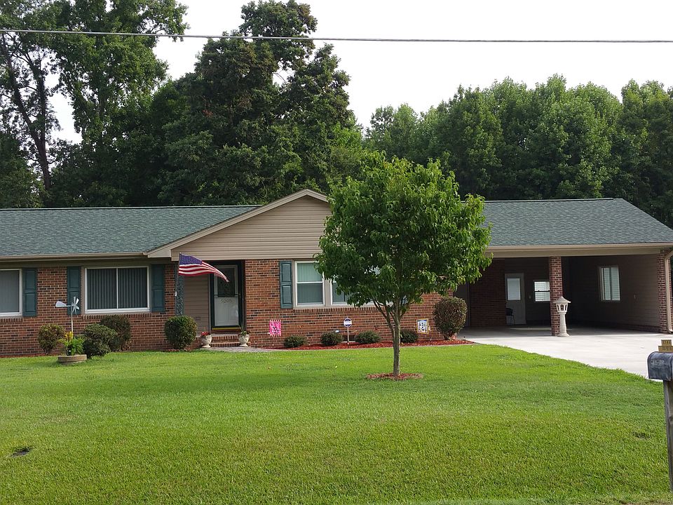 House w/ double car garage