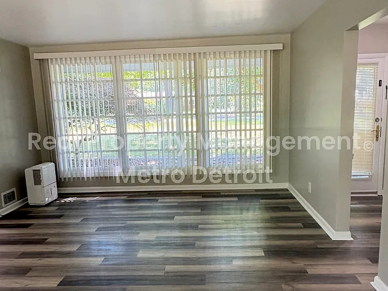 32505 Bell Vine Ct — Photo 3