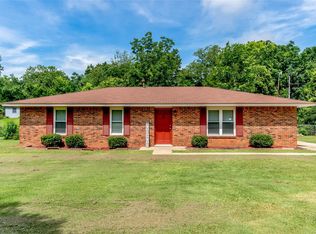6725 Colonial Dr, Elmore, AL 36025