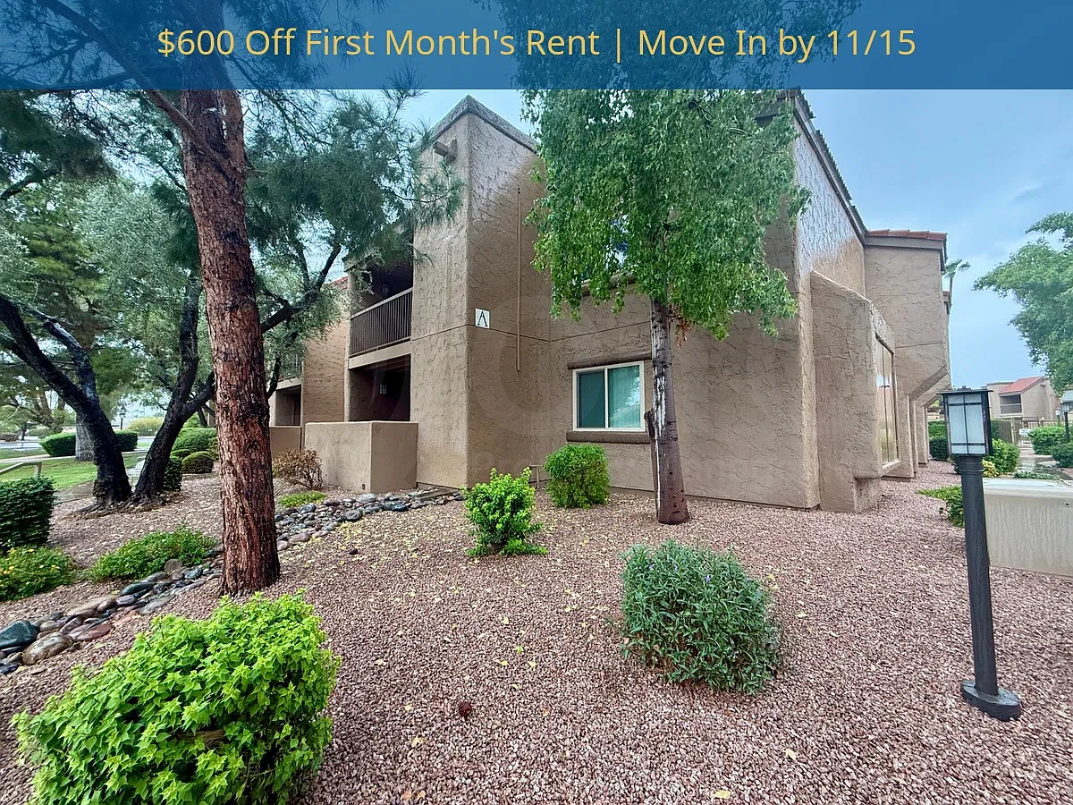 2 bed, 2.0 bath, 1100 sqft, $1,950 — Photo 1
