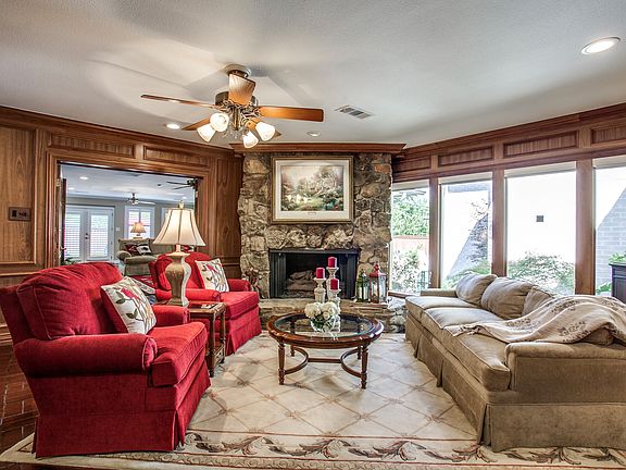 5th image of 6207 Royal Crest Dr