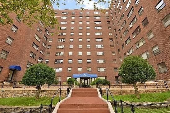 1st image of 6515 Boulevard East #2E