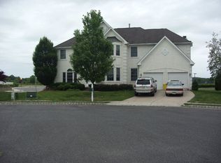 10 Pinehurst Ct, Westampton, NJ 08060