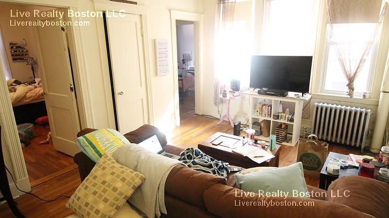 2nd image of 1630 Commonwealth Ave APT 14F