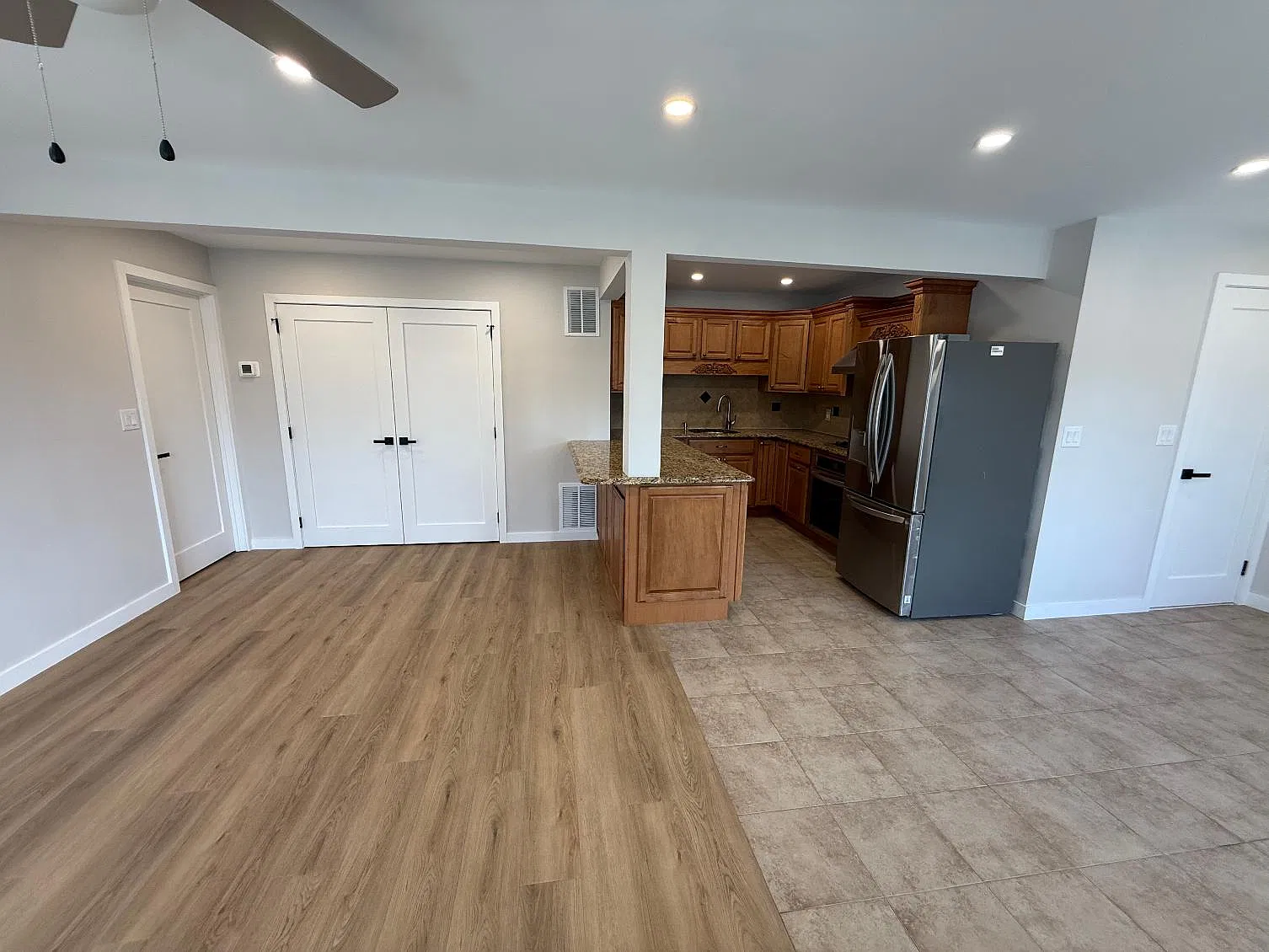 2 bed, $3,000 — Photo 2