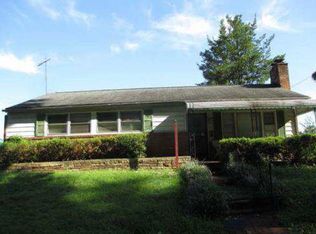 4208 Hillside Rd SE, Washington, DC 20019