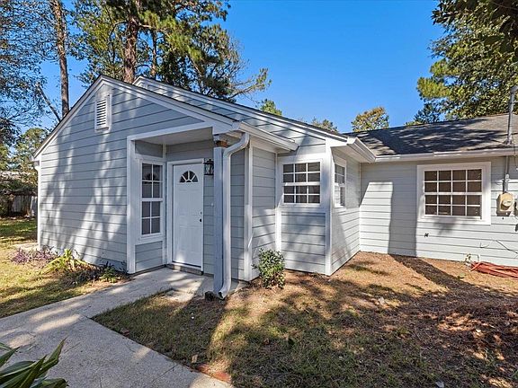 5th image of 3234 Albert Dr