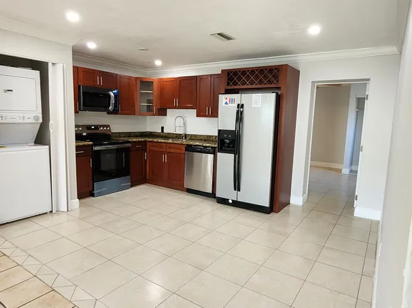 5317 NW 18th Ct, Lauderhill, FL 33313