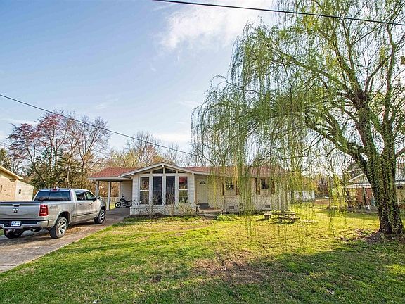 4th image of 207 Carnell Dr