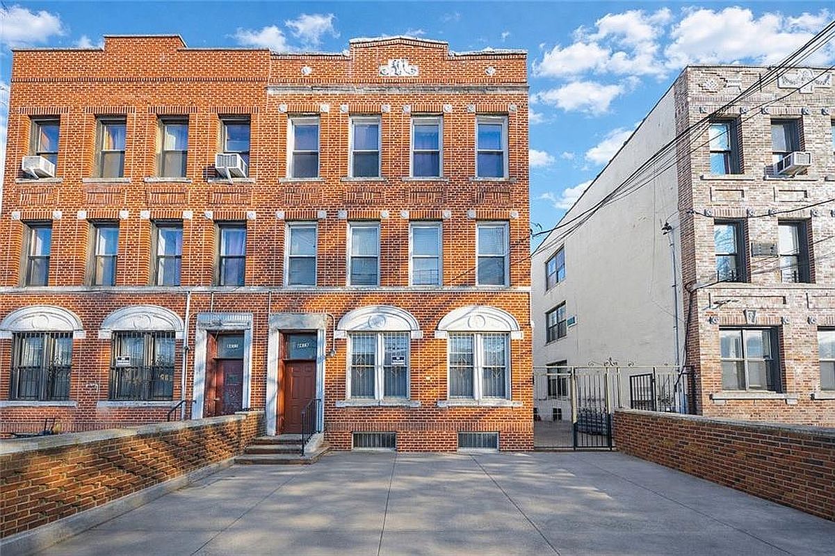 てーこ‼️ 8619 23rd Ave, Brooklyn, NY 11214 | MLS #S1813375 | Zillow