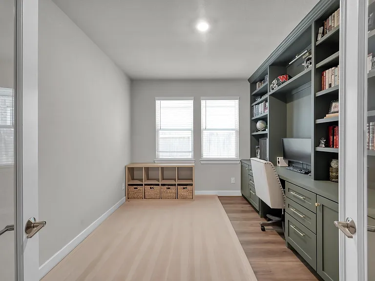 1123 Five T Ln — Photo 8