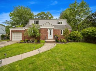 382 Highland St, Cresskill, NJ 07626