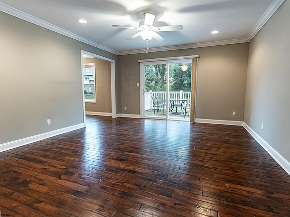 5th image of 313 Sonoma Way