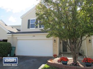 206 Parkside Dr, Shorewood, IL 60404