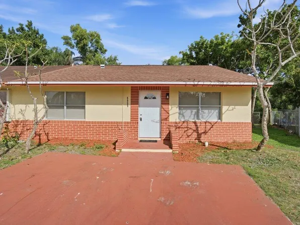 4955 Saratoga Road, West Palm Beach, FL 33415