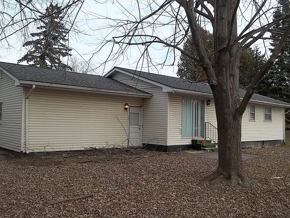 3rd image of 4286 E Court St
