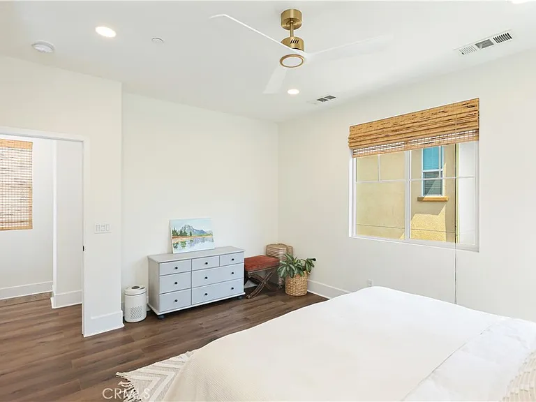 793 Banyan Way — Photo 25