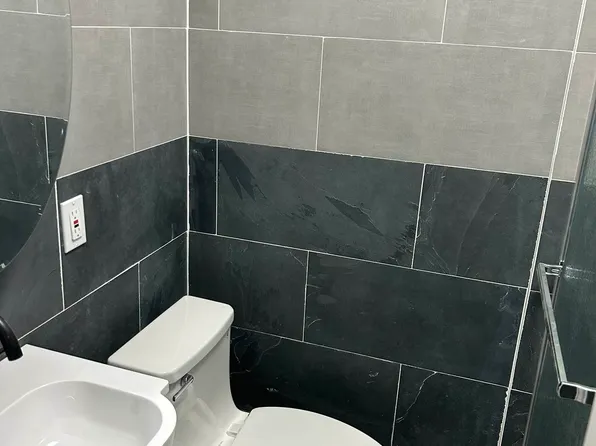 43-11 31st Avenue image 3 of 9