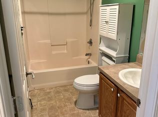 4 Harrison Ave #4, Holyoke, MA 01040