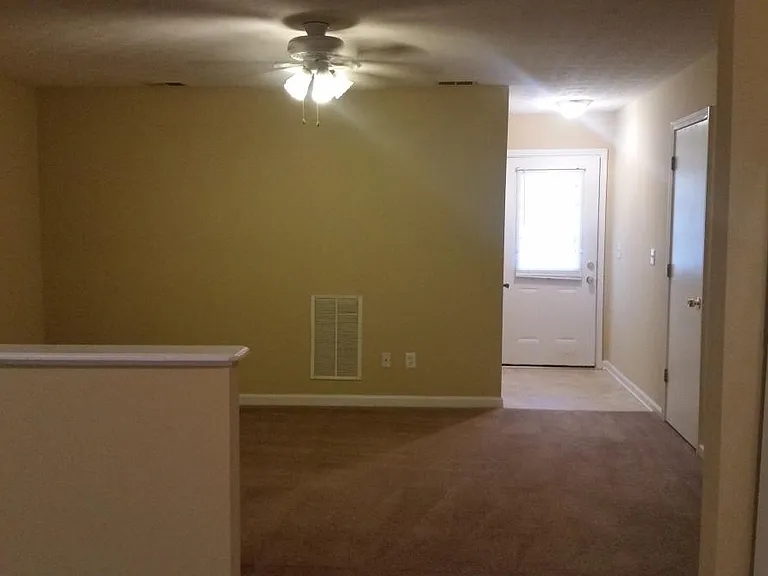 252 Newcomb St #327 — Photo 4