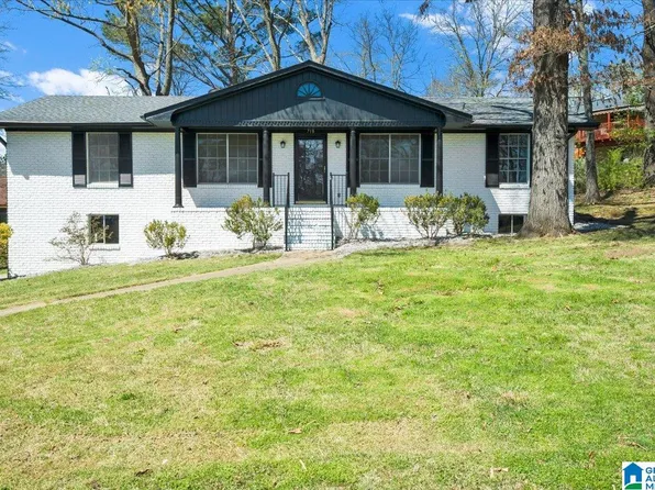 718 Cherry Hill Dr, Birmingham, AL 35214
