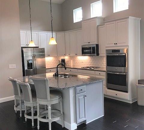 5th image of 985 Warbler Way