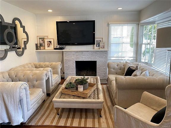 2nd image of 717 Narcissus Ave