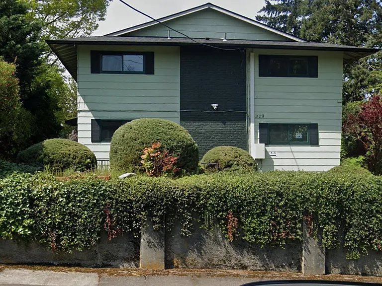 319 NE 62nd Ave — Photo 2