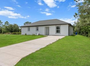 3801 E 20th St, Alva, FL 33920