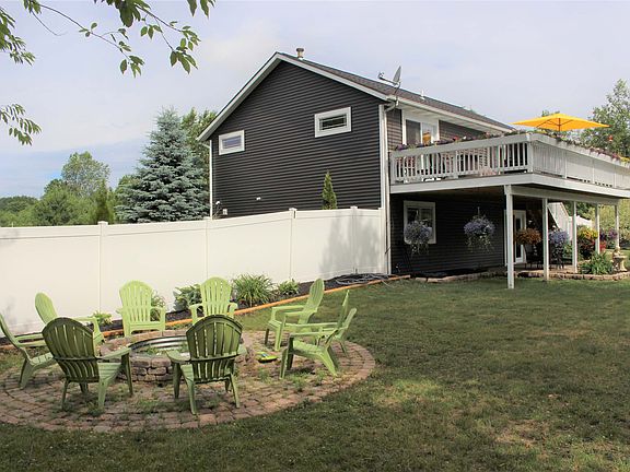 4th image of 8786 Woodwren Dr