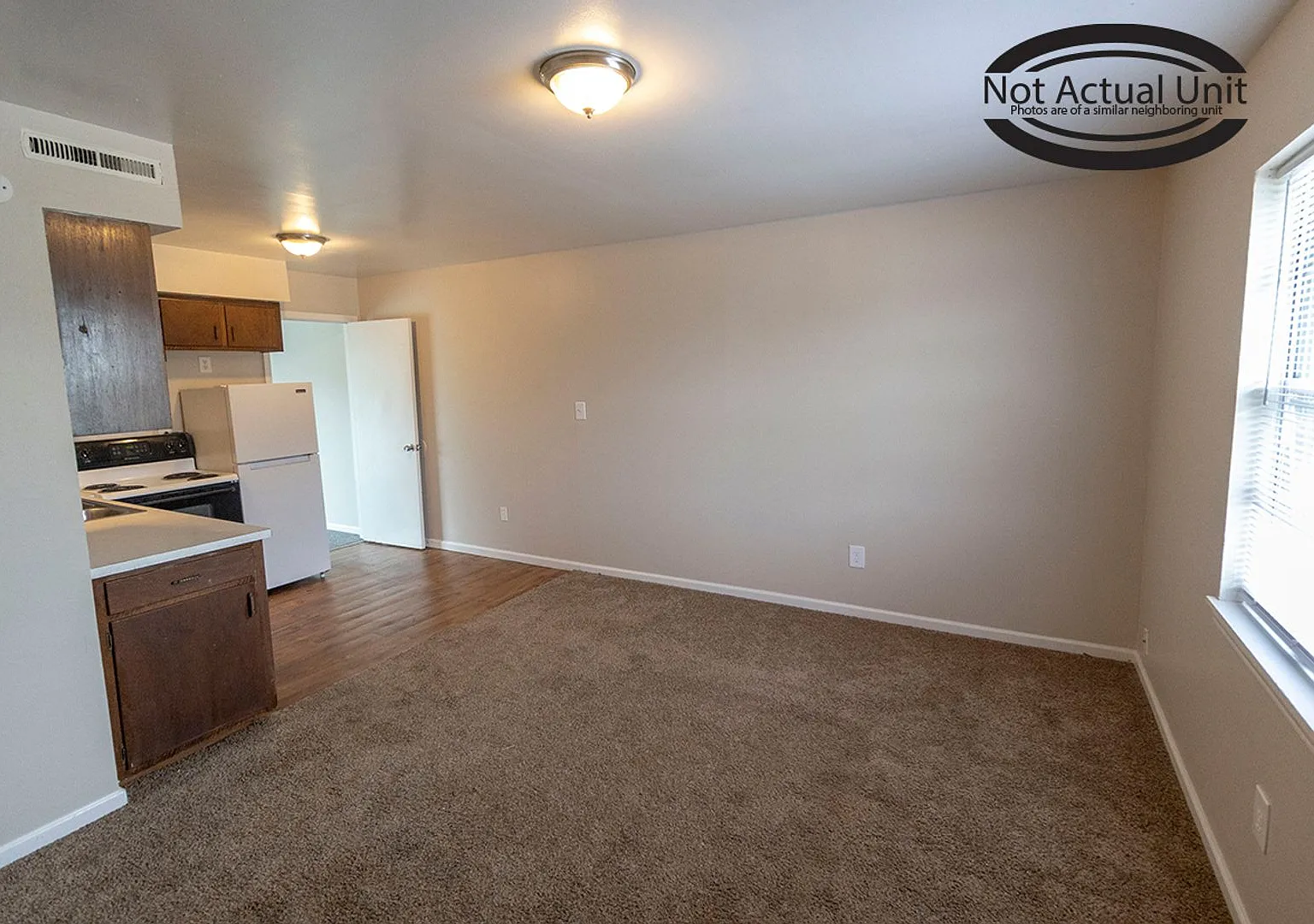 2 Bedrooms and 1 Bath — Photo 2