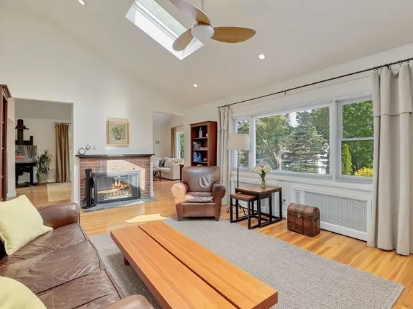 150 Concord Ave, Lexington, MA 02421