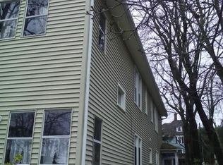 40 Lee St, Worcester, MA 01602