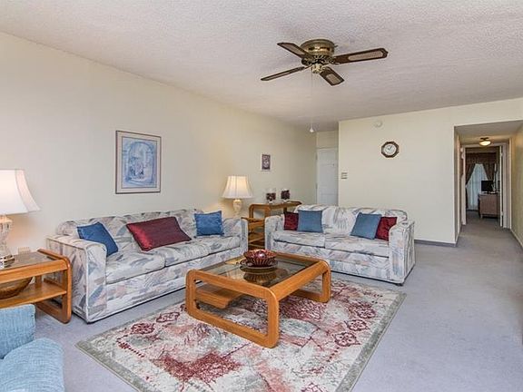 4th image of 225 Country Club Dr APT B119