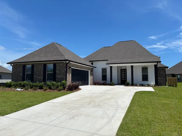 385 E Tweet St, Freeport, FL 32439