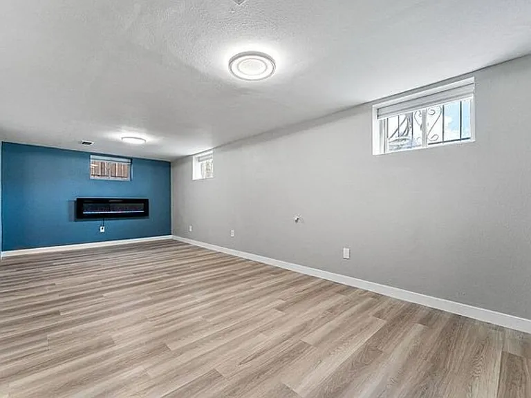 3191 W Bails Pl — Photo 4