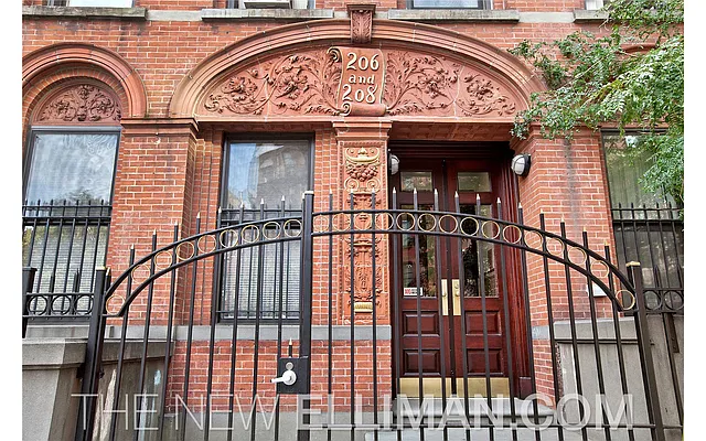 Rented by Douglas Elliman | media 23