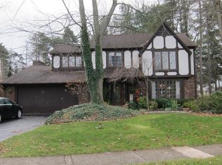 121 Dutchmill Dr, Buffalo, NY 14221