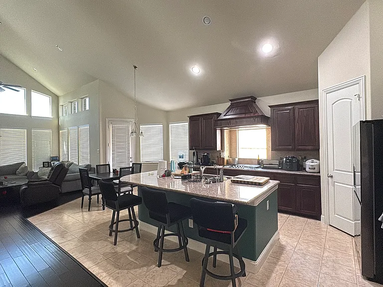 3624 Glenhome Dr — Photo 8