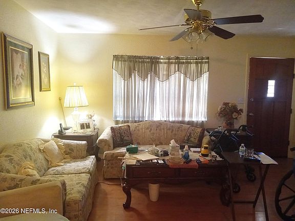 5th image of 20181 SW RAINBOW LAKES BLVD