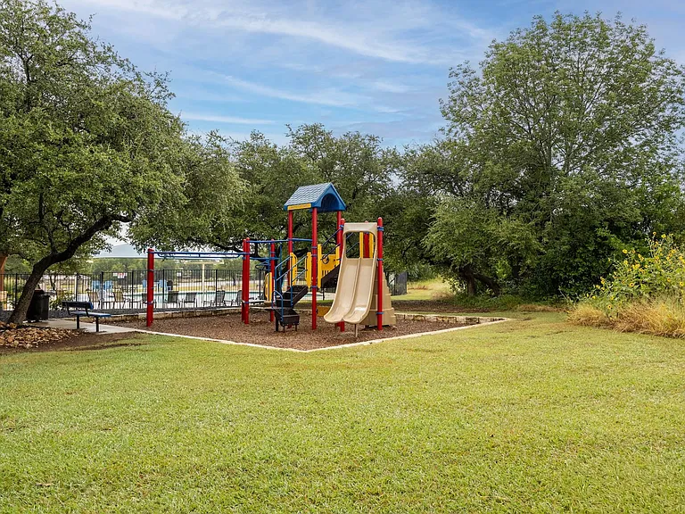 1301 Rimstone Dr — Photo 24