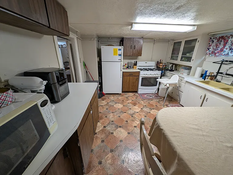 237 E 400 S #BASEMENT — Photo 21