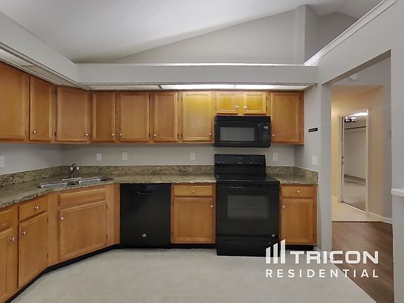 5th image of 1849 Yukon Ct