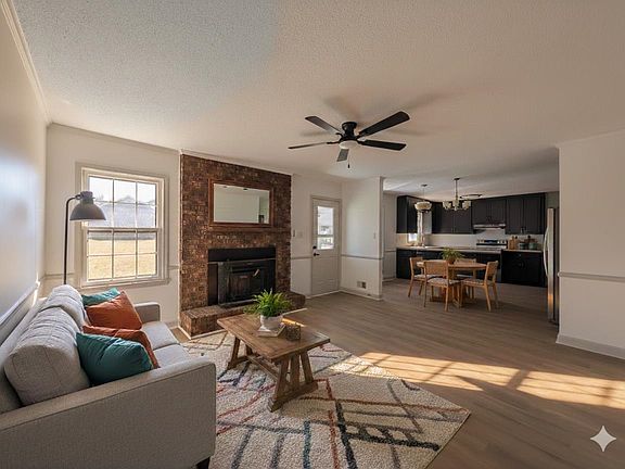 5th image of 207 Old Salem Rd