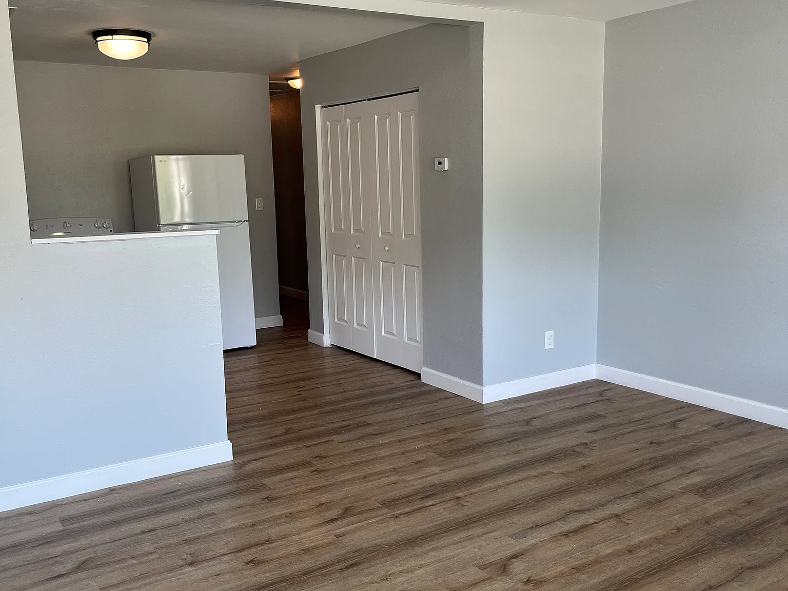 2 bed, 1.0 bath, 768 sqft, $950 — Photo 4
