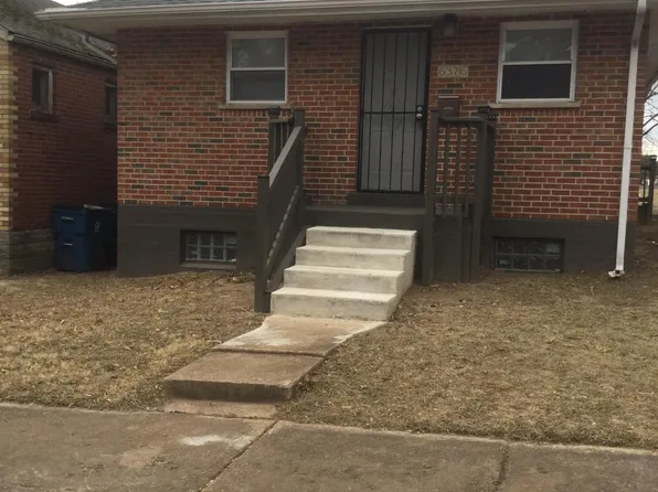 6376 Laura Ave, Saint Louis, MO 63136