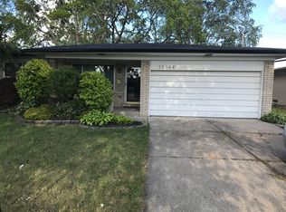 35144 Lana Ln, Sterling Heights, MI