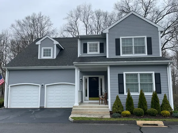 220 Maple Oak Drive #220, Stratford, CT 06614