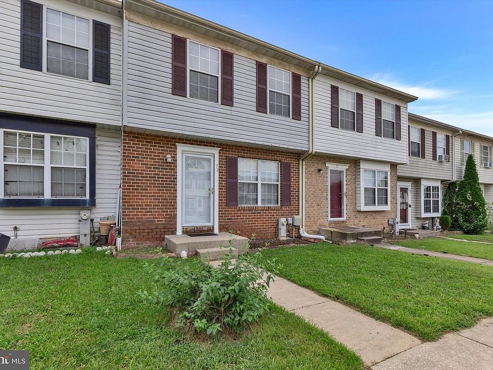 1st image of 73 Chelmsford Ct